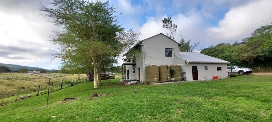 4 Bedroom Property for Sale in East London Rural Eastern Cape
